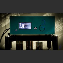 Model 100 Integrated amplifier